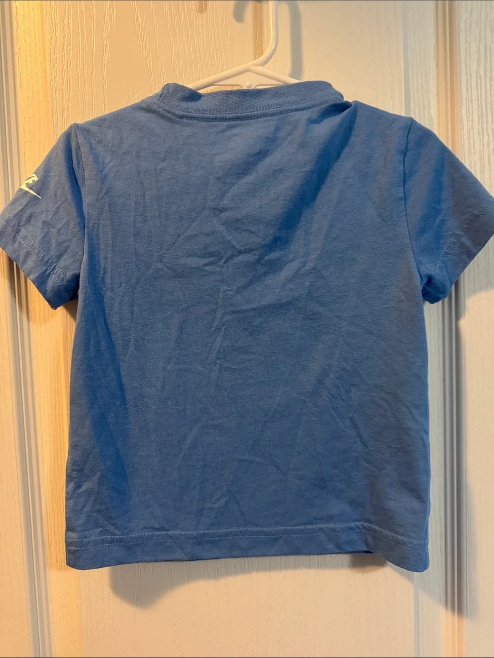 Nike Short Sleeve Kids Tee in Blue with White Logo